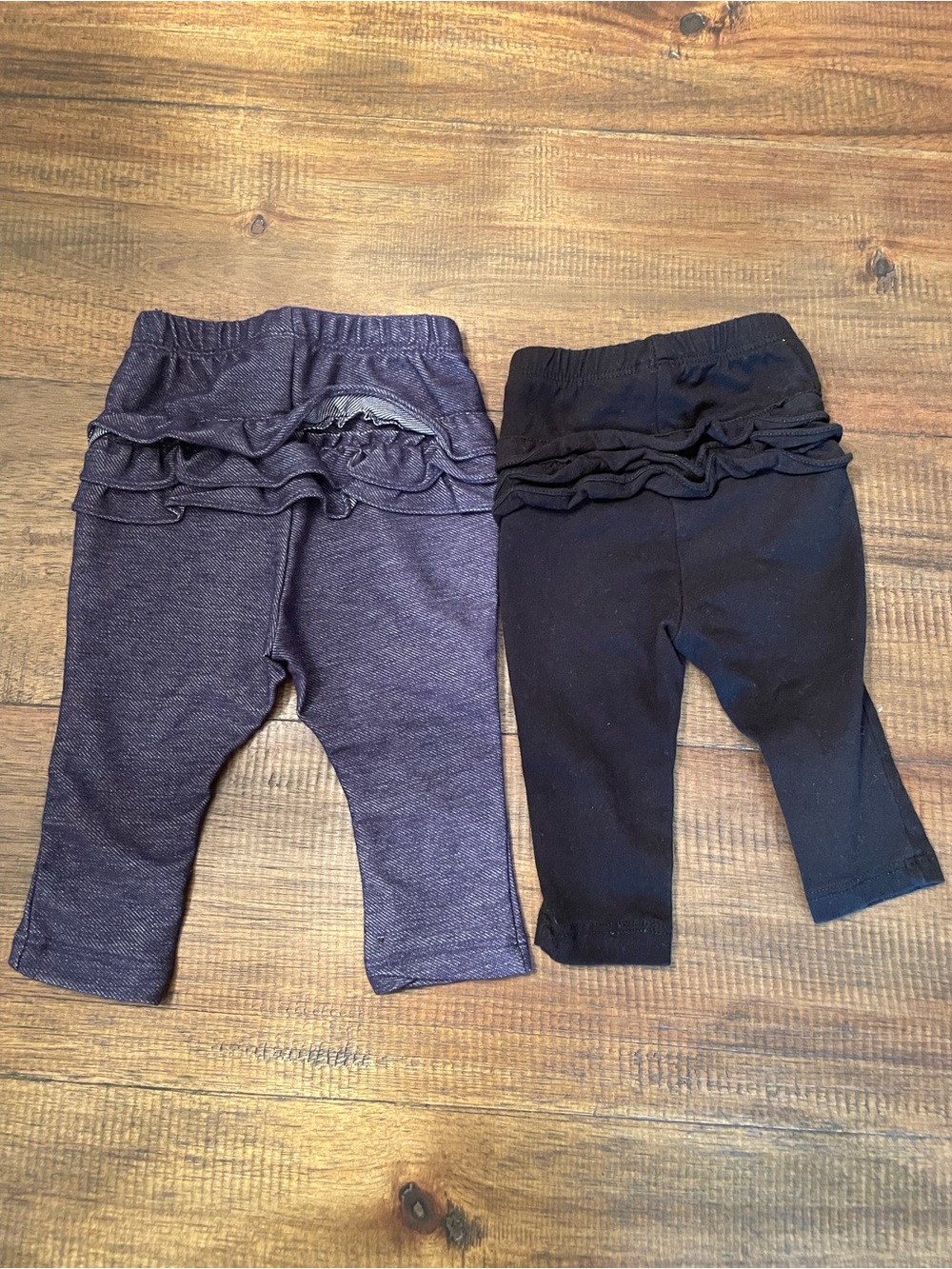 Old Navy ruffle butt pants